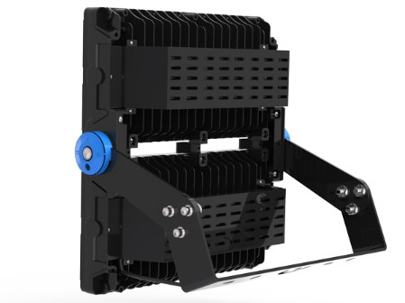 फुटबॉल कोर्ट के लिए ड्यूलरे F5 सीरीज एलईडी फ्लडलाइट्स 750W IP66 IK10 प्रोटेक्शन एफिशिएंसी IP66 हाई पावर RoHS CE सर्टिफिकेट