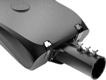 IP66 150W 150LPW दक्षता आउटडोर एलईडी स्ट्रीट लाइट्स DC24V सौर ऊर्जा संचालित उपलब्ध 60 मिमी ब्रैकेट